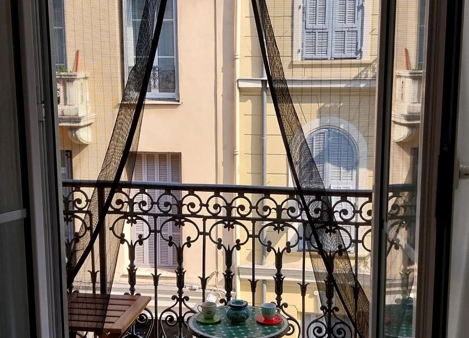 Spacious With Balcony - Center Appartement *