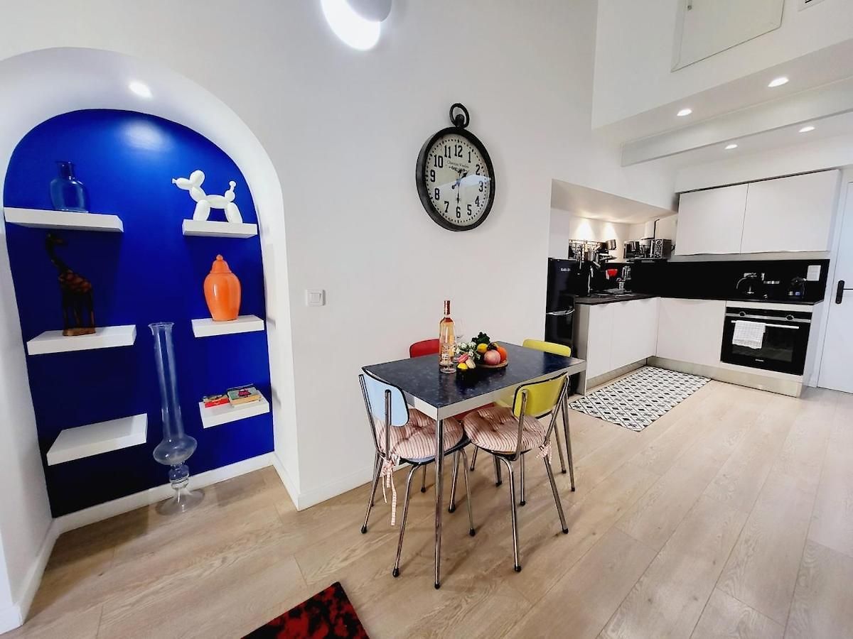 Aux Portes Du Vieux-nice - 2chambres / 4 Personnes - & A/c Apartment Nice