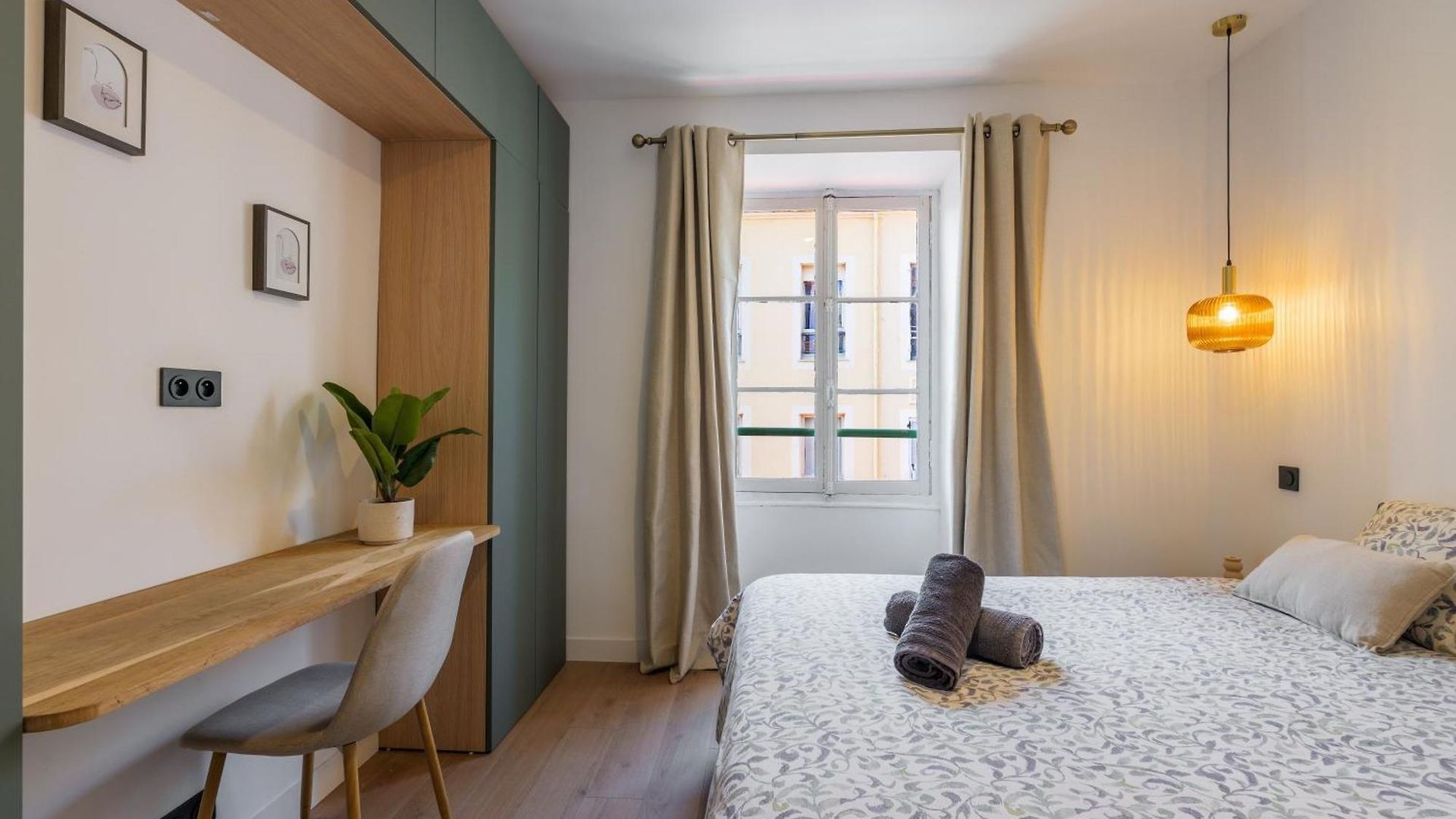 Apartment Bright 3 Close To Place Massena *