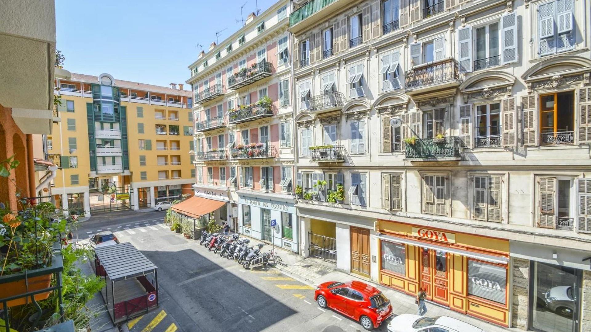 Bright Modern Studio, Port, Walk To Tram And Beach! * Nice