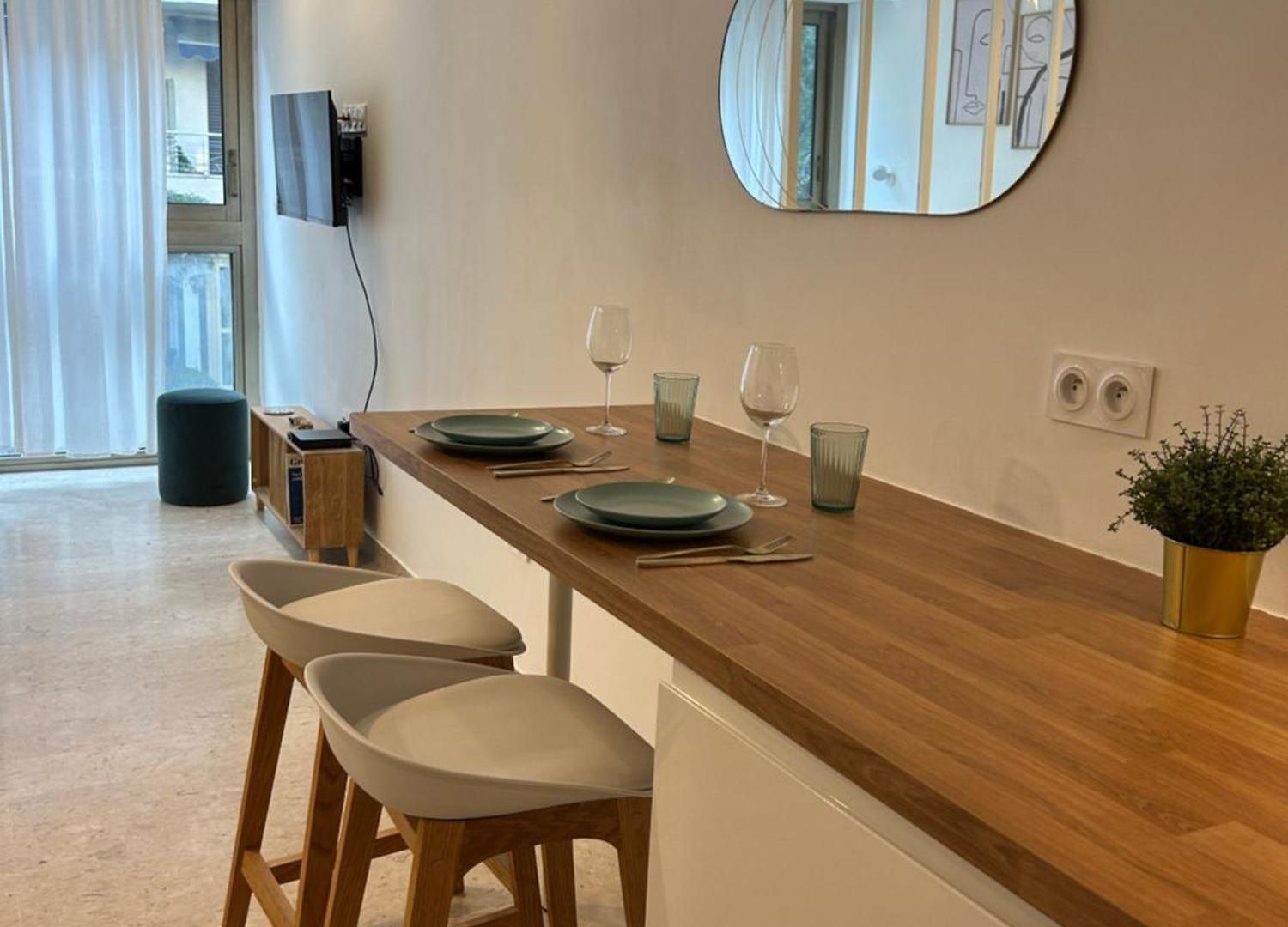 Beachside Chic - Carré D'or - Appartement