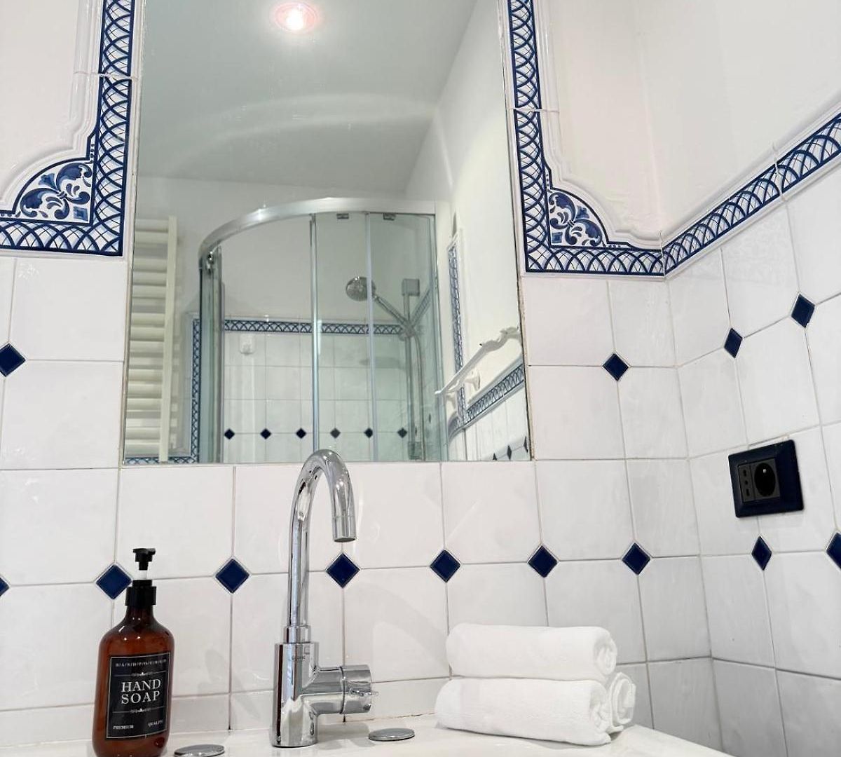 Cozy 1 Bedroom Near Negresco And Apartment