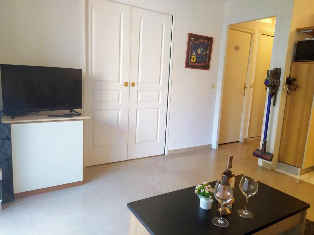 Appartement Wehost Barety - Blooming Balcony Retreat - 3-4prs Nice