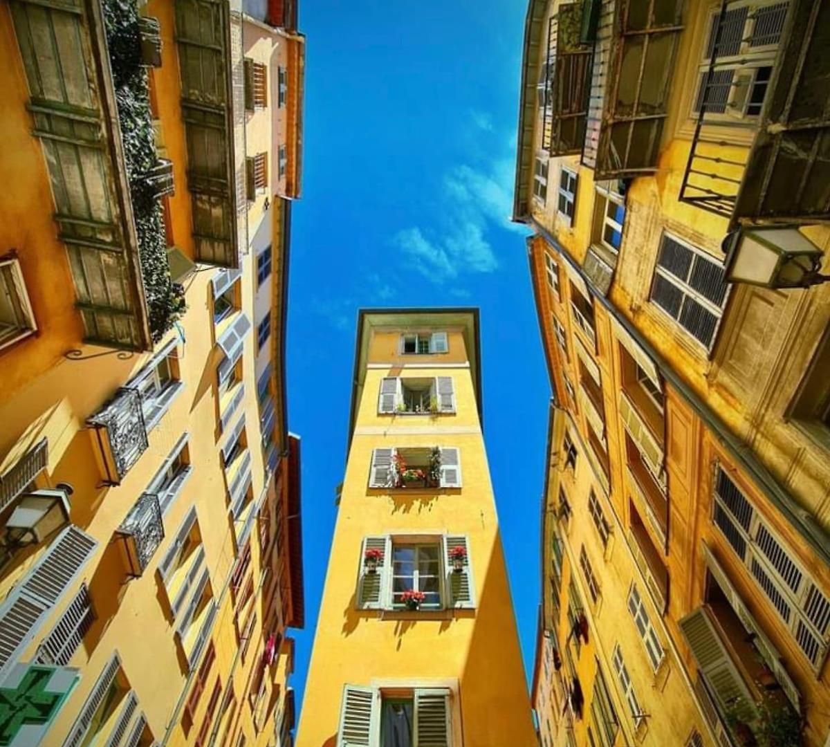 Charming Spacious Duplex Vieux Nice, 6 People *