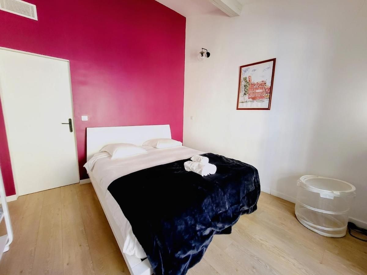 Apartment Aux Portes Du Vieux-nice - 2chambres / 4 Personnes - & A/c Nice
