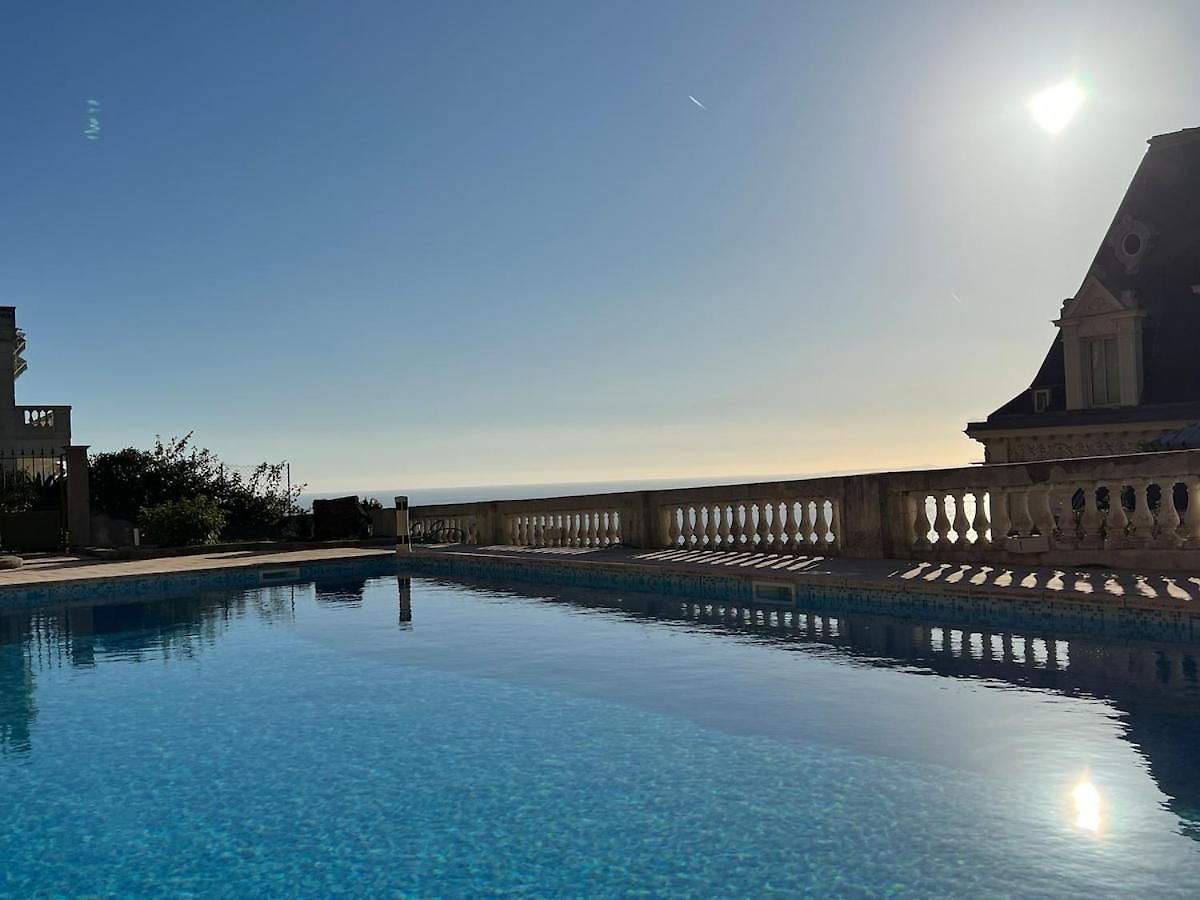With Large Terrace & Sea View Over Appartement *