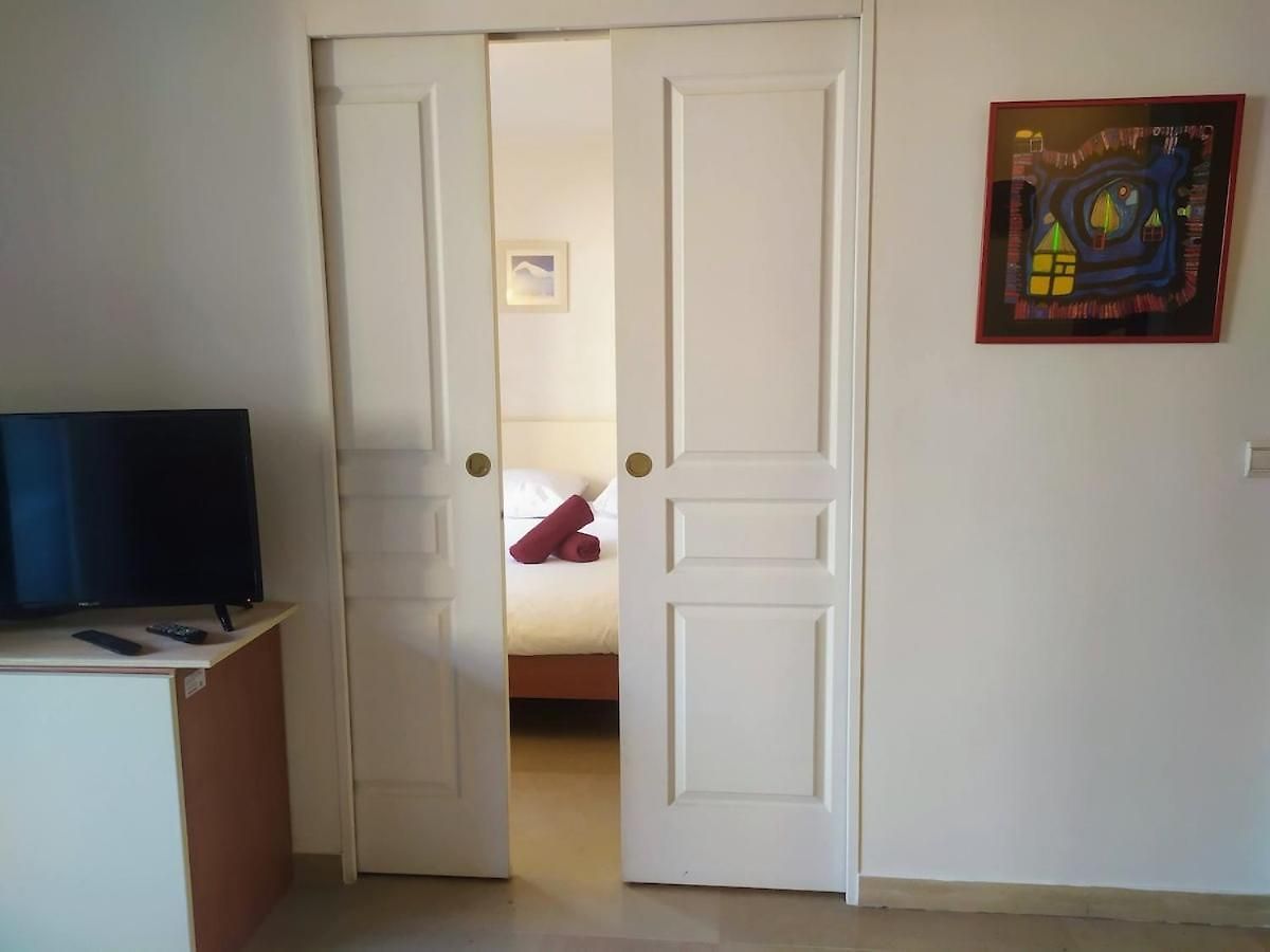 Appartement Wehost Barety - Blooming Balcony Retreat - 3-4prs