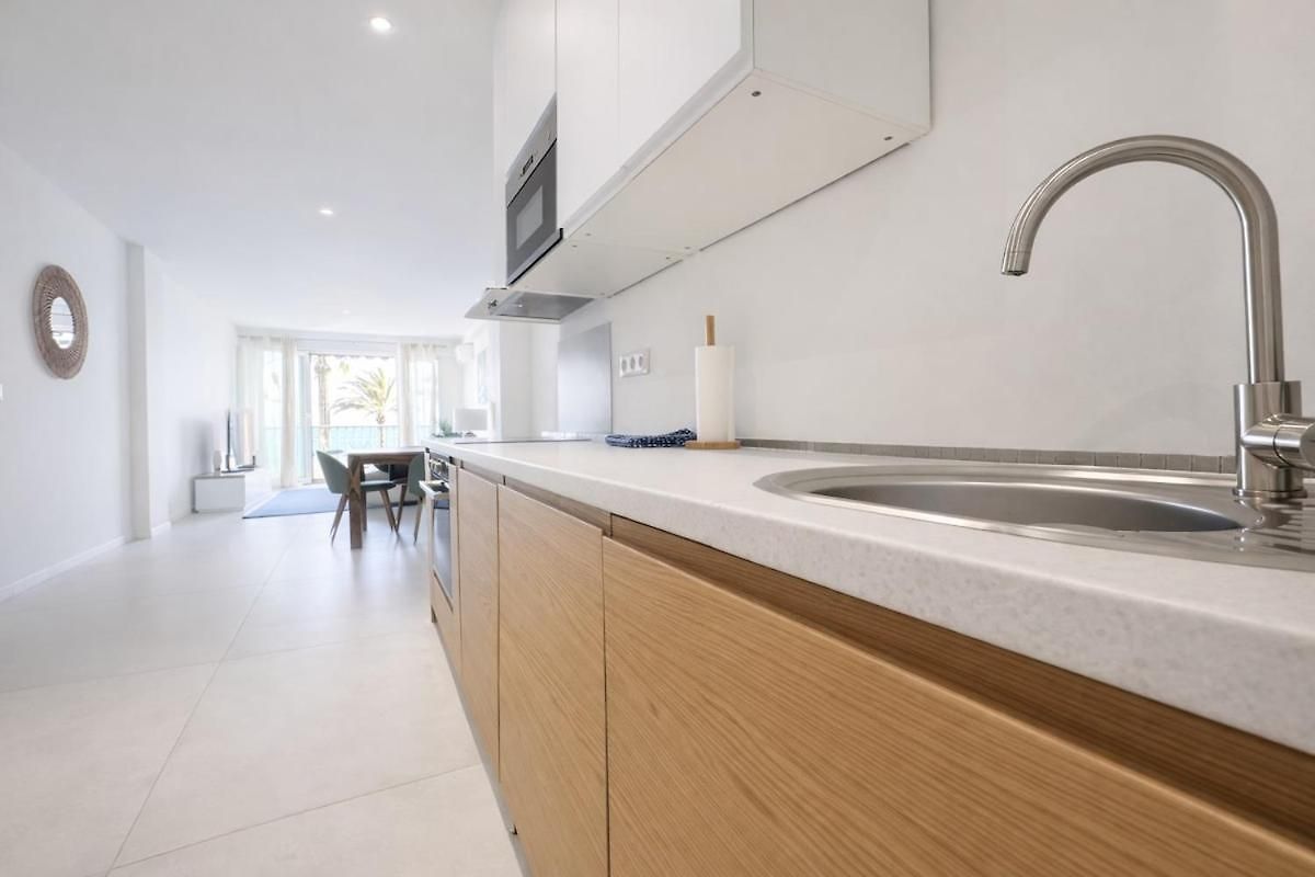 Luxury Beachfront 2br Promenade Des Nice