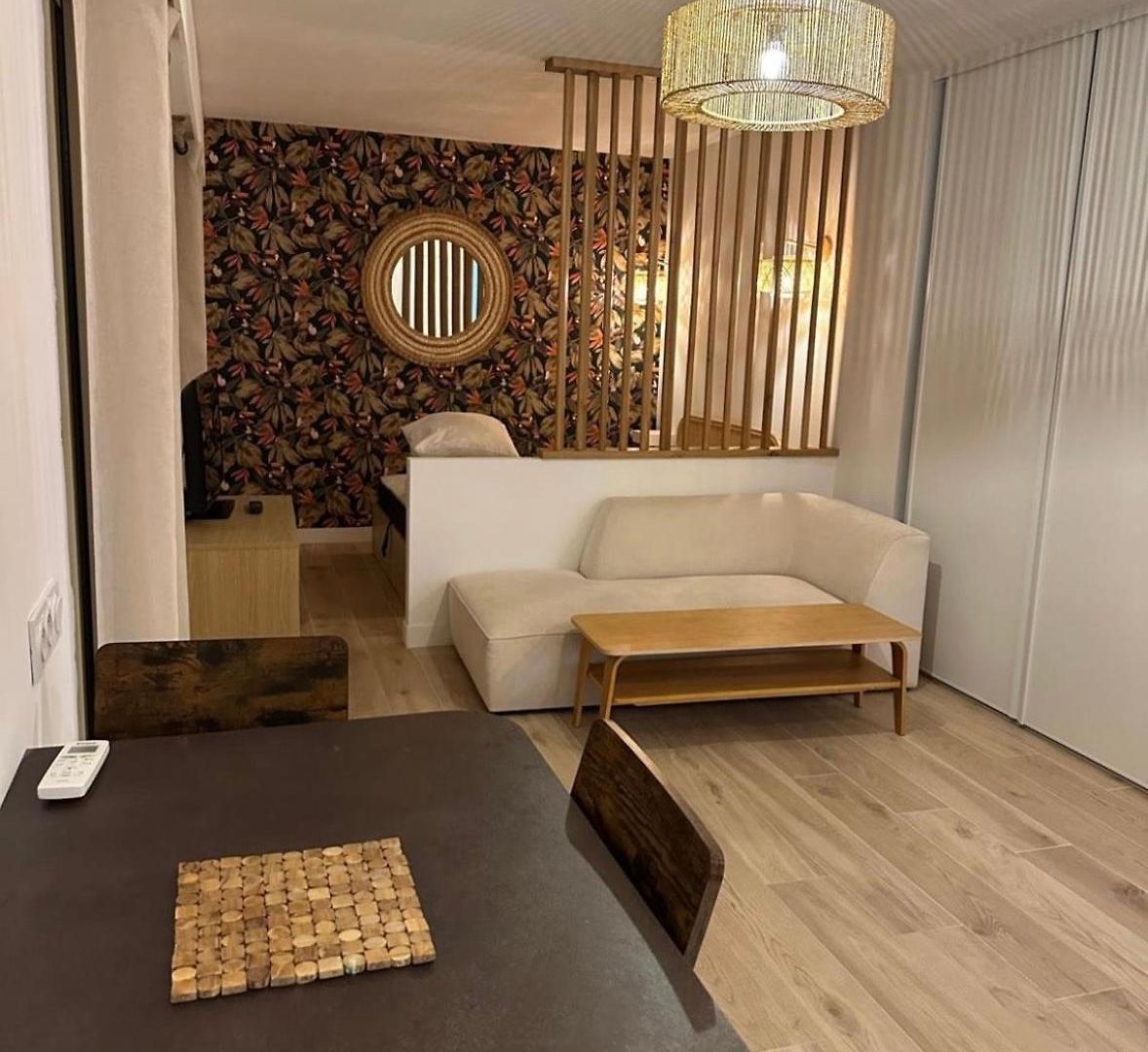 Appartement New - Golden Square - Large One-bedroom - Air-conditioning - Parking