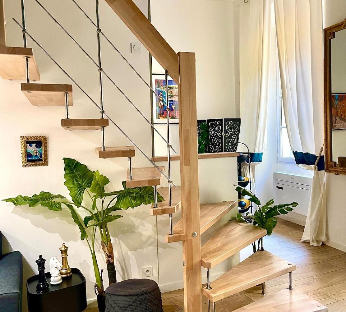 Charming Spacious Duplex Vieux Nice, 6 People Appartement *