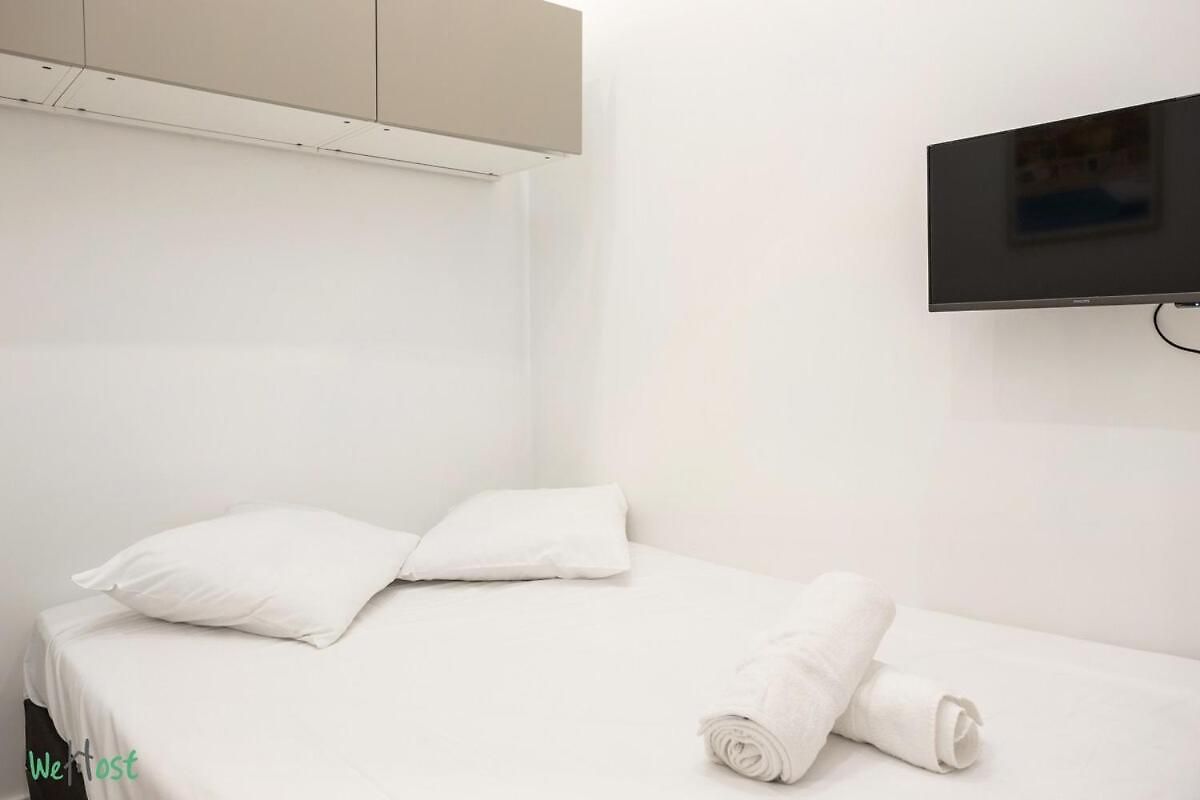 Wehost D2 - Smart & Chic Loft, 3 Mins To Beaches * Nice