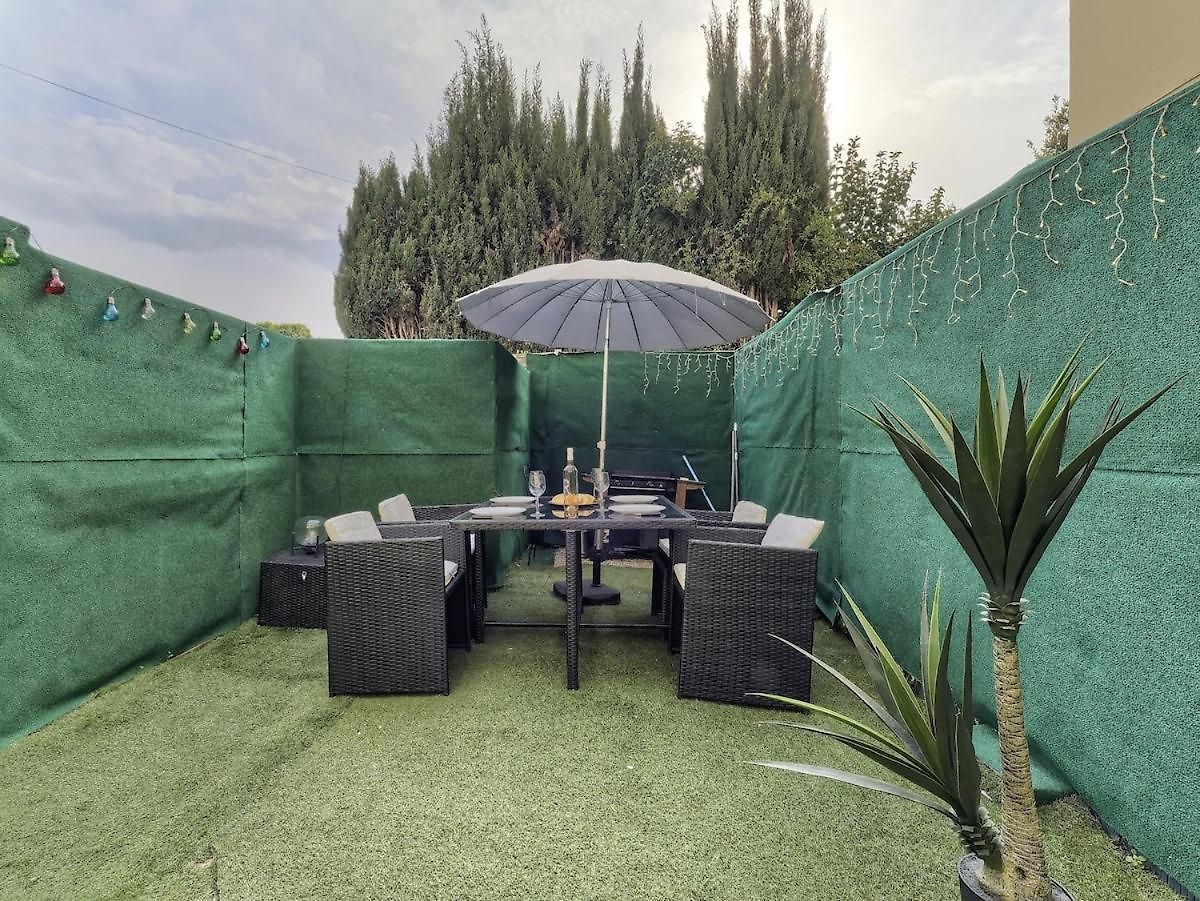 Promenade Des Anglais-2 Mins Walk To Beach- Charming Duplex -air Conditioning Wi-fi Nice