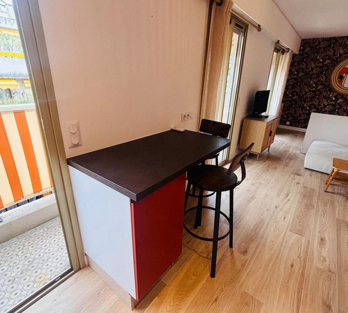 Appartement New - Golden Square - Large One-bedroom - Air-conditioning - Parking *