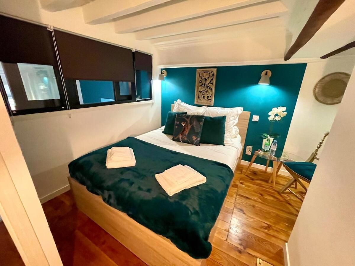 Charming Spacious Duplex Vieux Nice, 6 People Appartement
