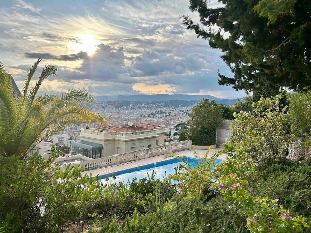 With Large Terrace & Sea View Over Appartement *