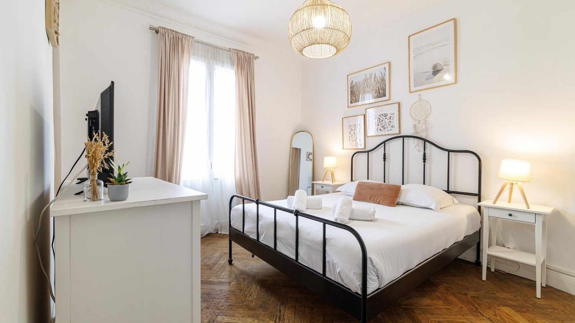 Appartement Large 2 Bdr Center Close To Train Station *