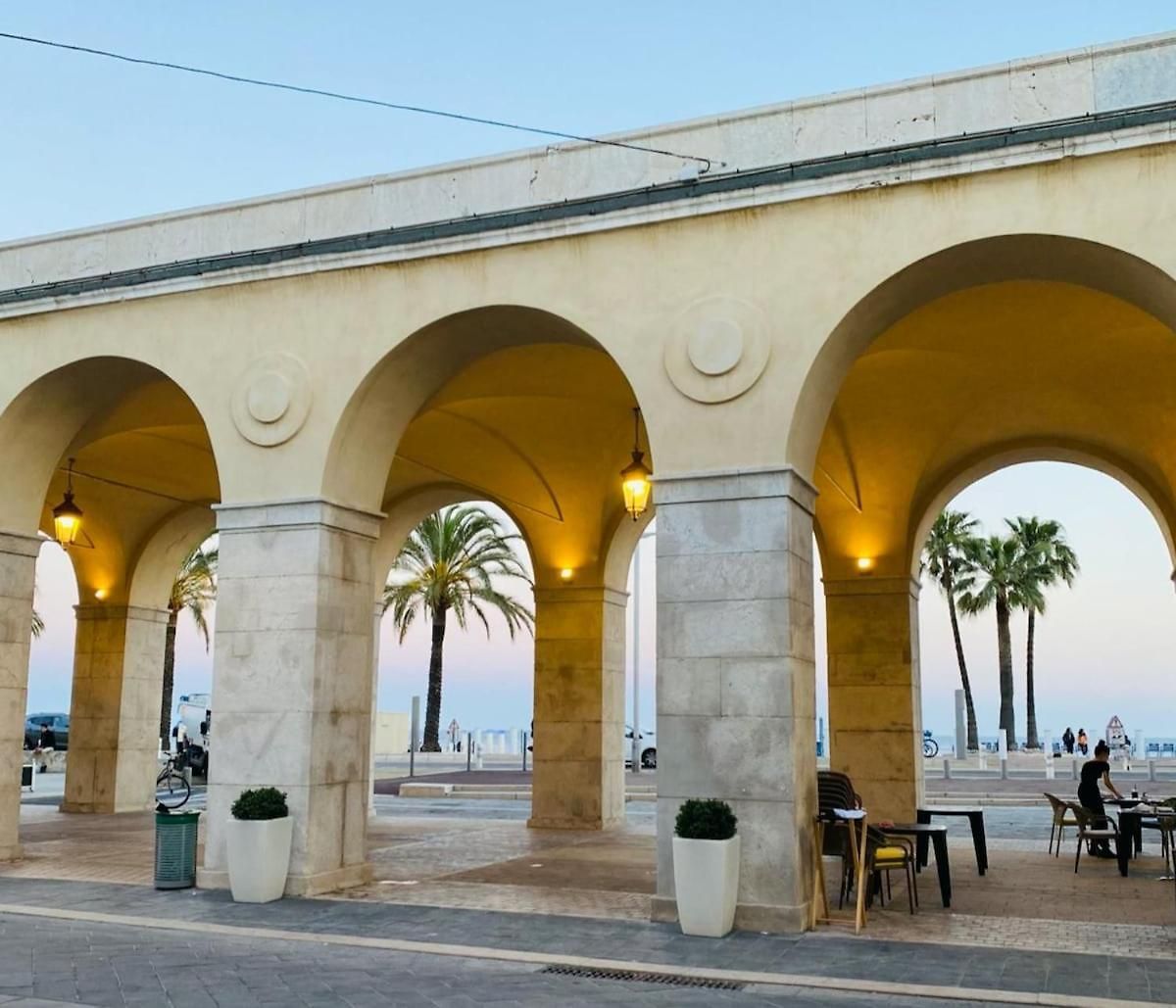Charming Spacious Duplex Vieux Nice, 6 People *