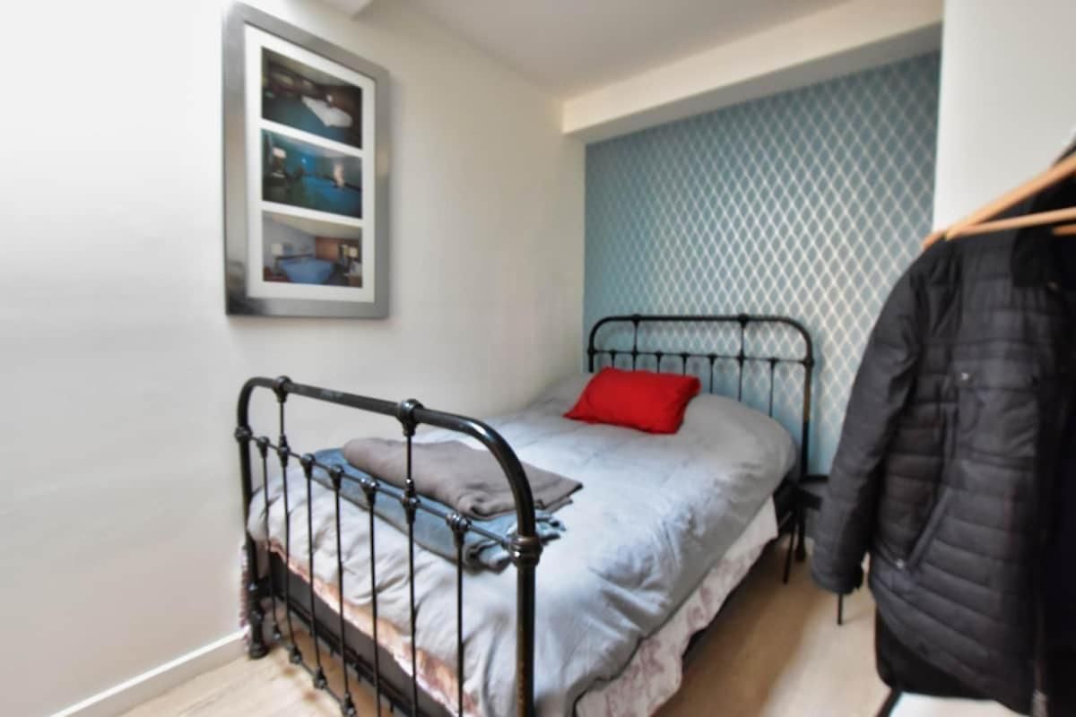 Aux Portes Du Vieux-nice - 2chambres / 4 Personnes - & A/c *
