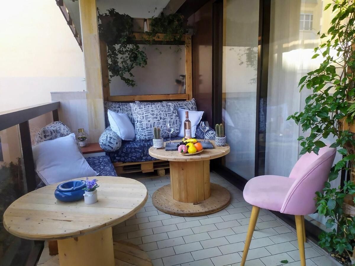 Wehost Barety - Blooming Balcony Retreat - 3-4prs * Nice