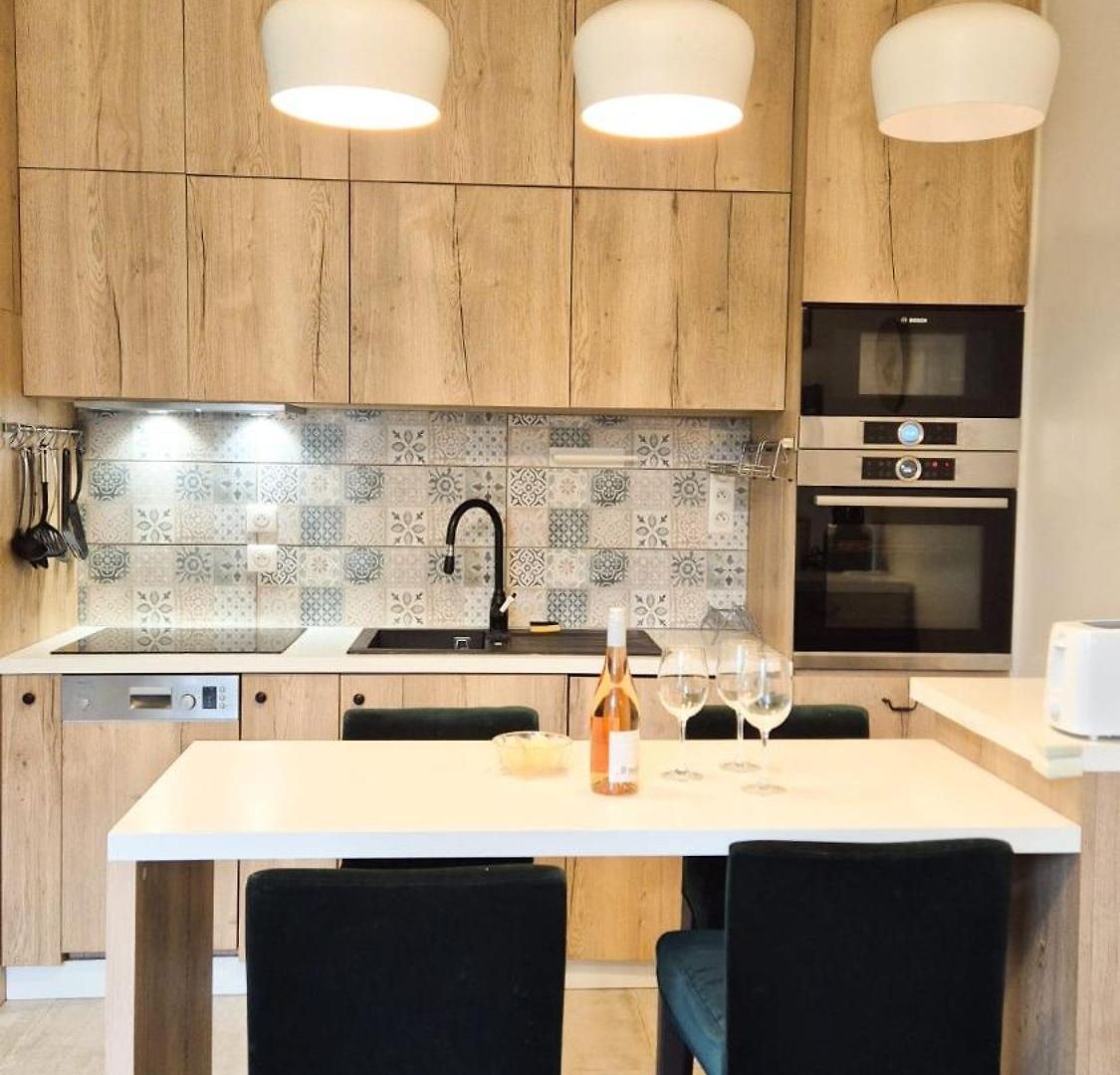 Appartement Joli T3 Moderne Avec Terrasse&climatisation *