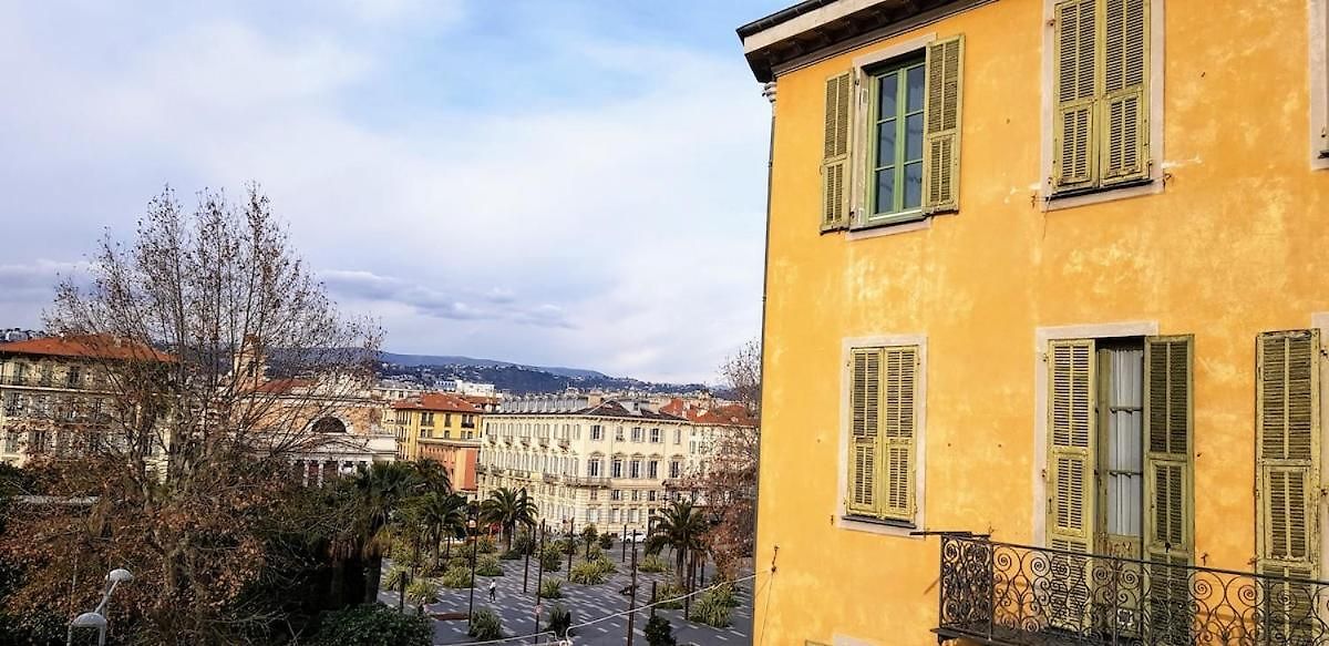 Aux Portes Du Vieux-nice - 2chambres / 4 Personnes - & A/c Apartment Nice