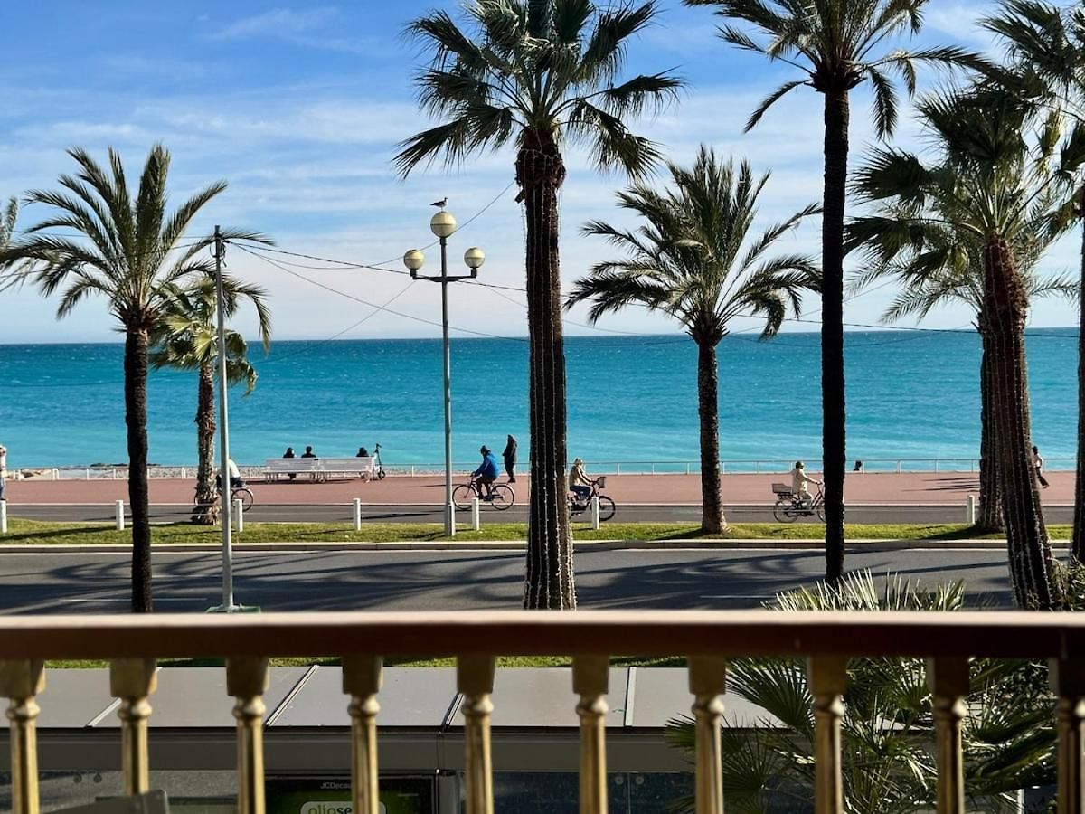 Luxury Beachfront 2br Promenade Des