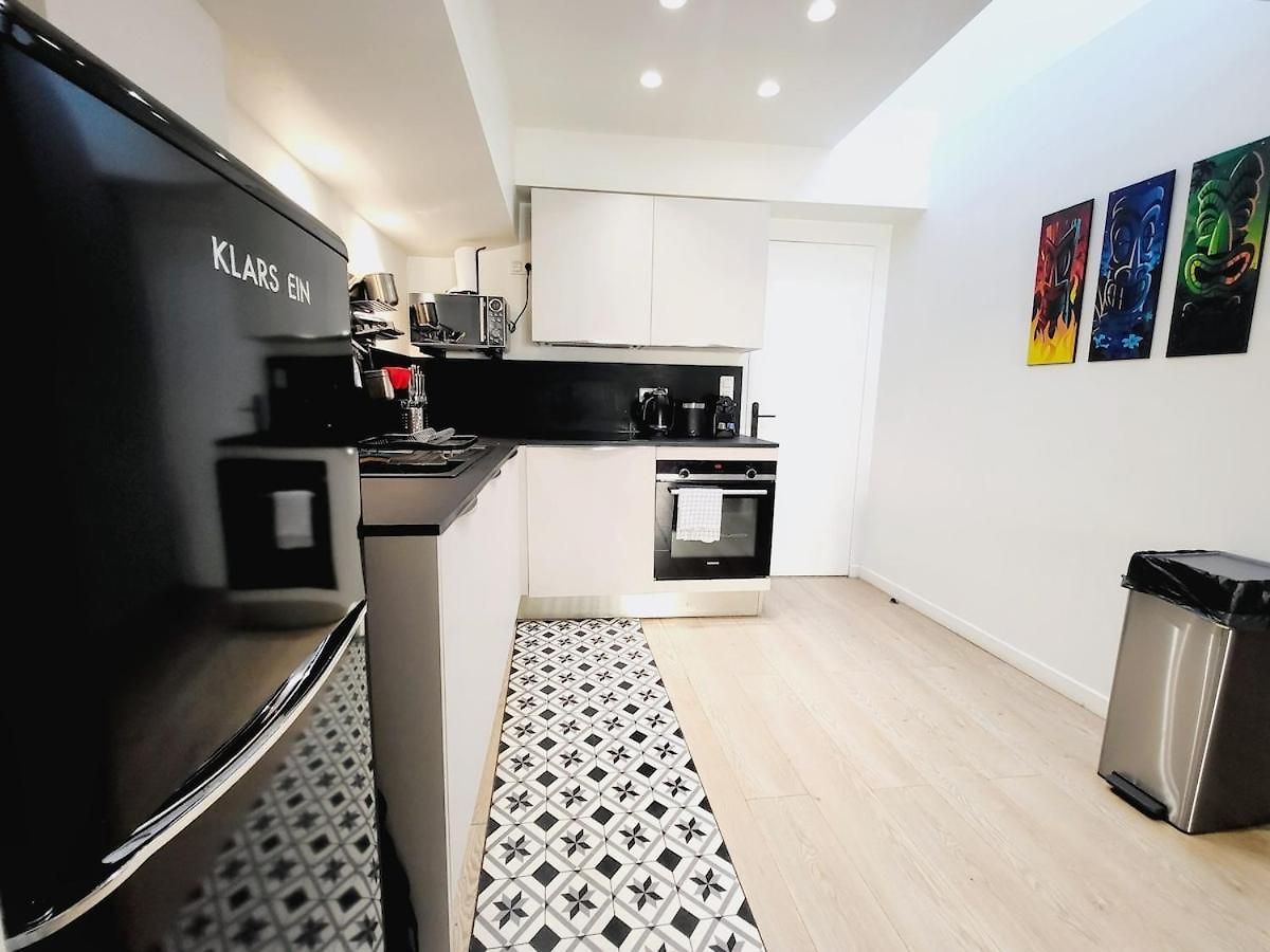 Aux Portes Du Vieux-nice - 2chambres / 4 Personnes - & A/c Apartment *