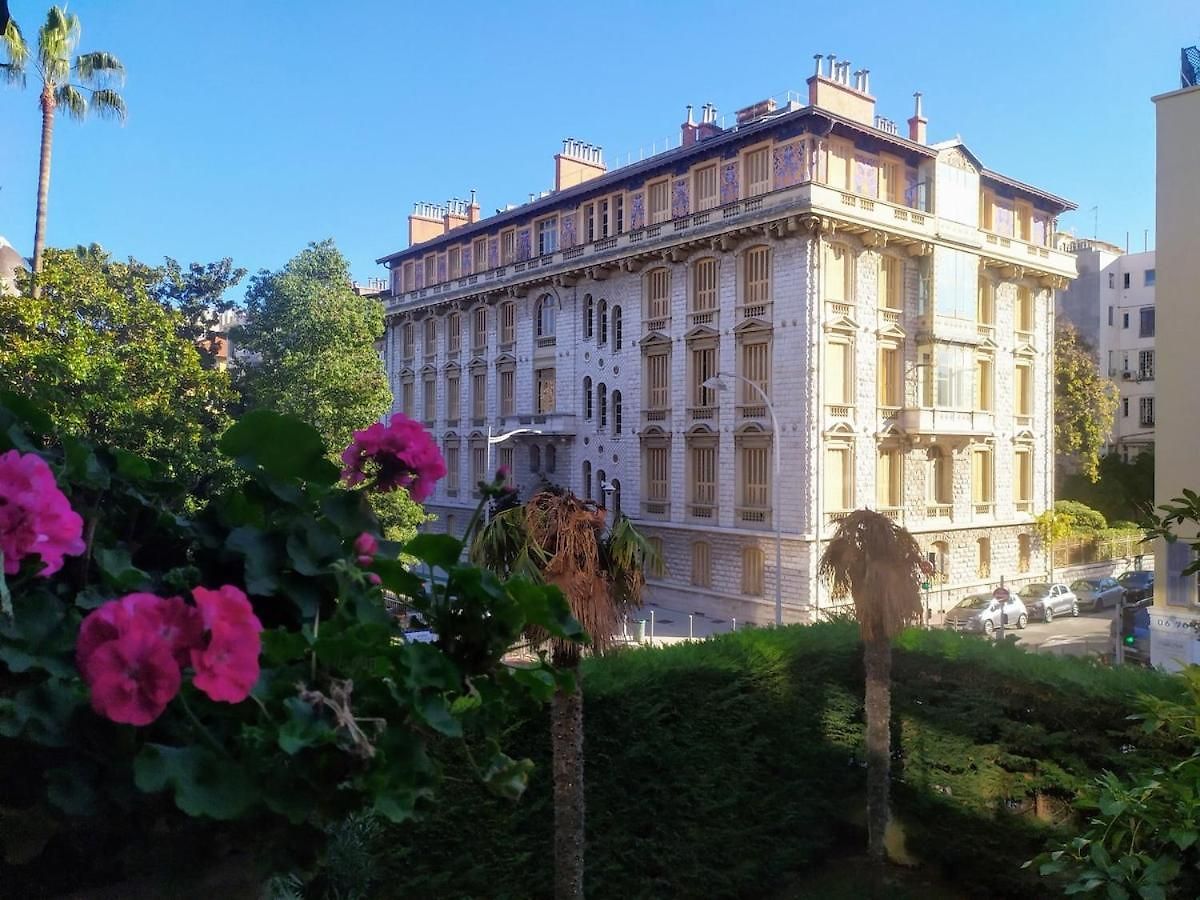 Appartement Wehost Barety - Blooming Balcony Retreat - 3-4prs