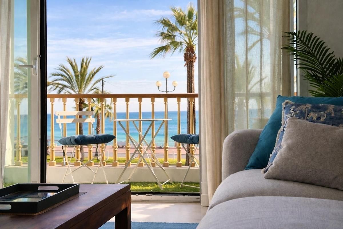 Luxury Beachfront 2br Promenade Des Appartement Nice