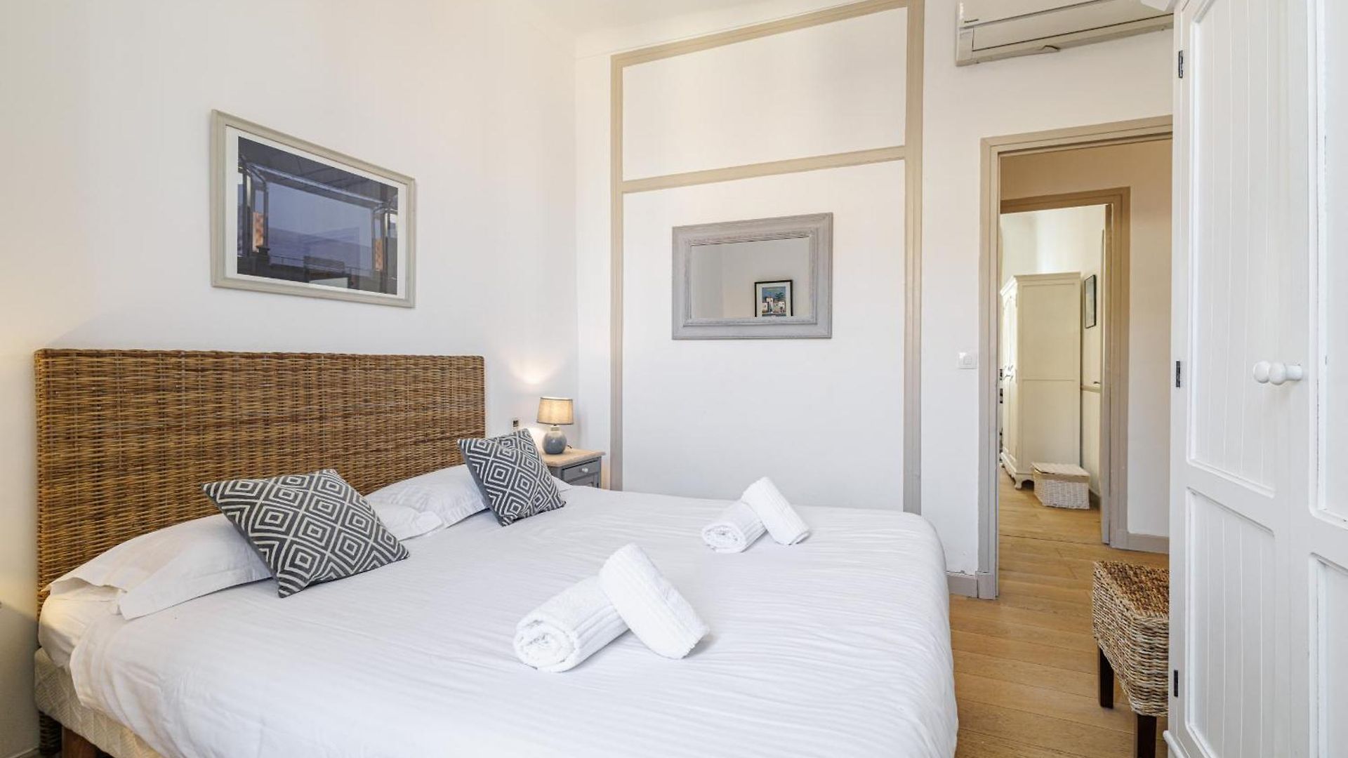 Wide & 3 Bdr - Ac & Balcony