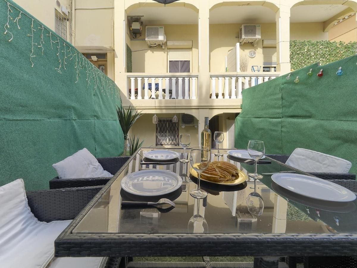 Promenade Des Anglais-2 Mins Walk To Beach- Charming Duplex -air Conditioning Wi-fi Appartement Nice