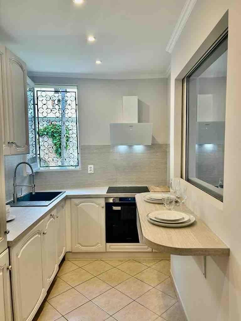 With Large Terrace & Sea View Over * Nice