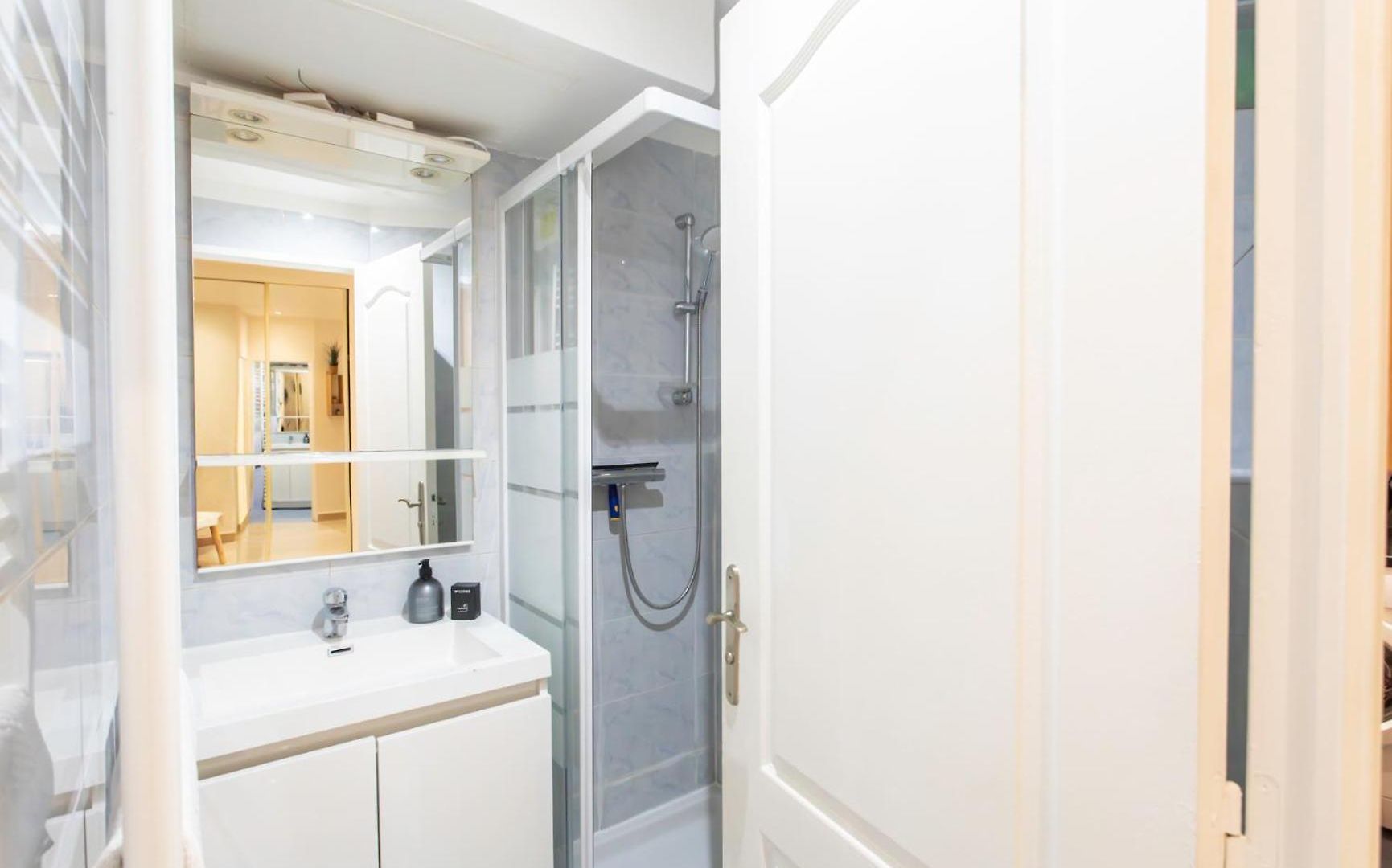 Apartment #33 Staywizus - Heart Of Old Town 5mins Walk To Nice