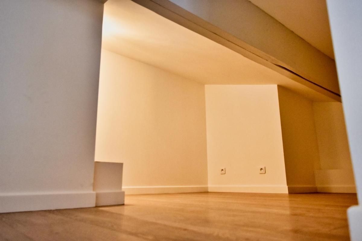 Aux Portes Du Vieux-nice - 2chambres / 4 Personnes - & A/c Apartment *
