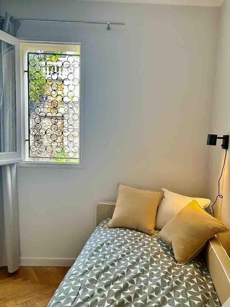 Appartement With Large Terrace & Sea View Over Nice