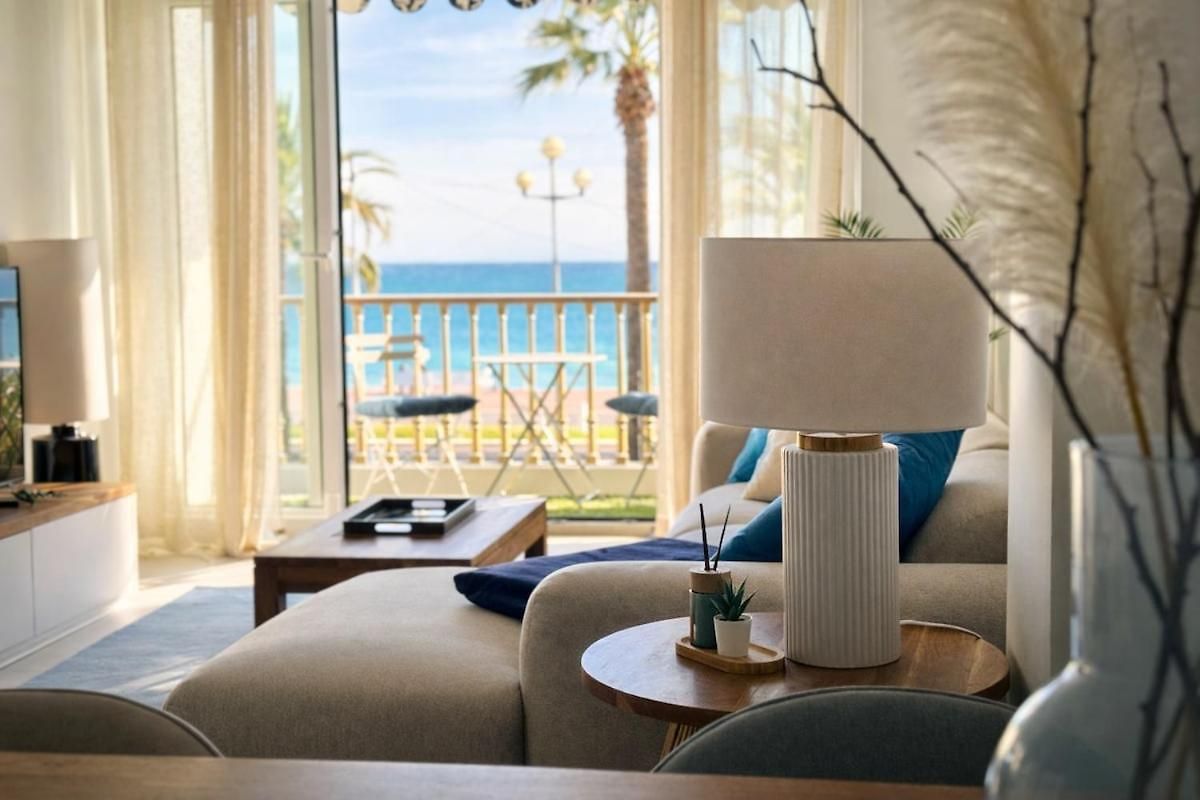 Luxury Beachfront 2br Promenade Des