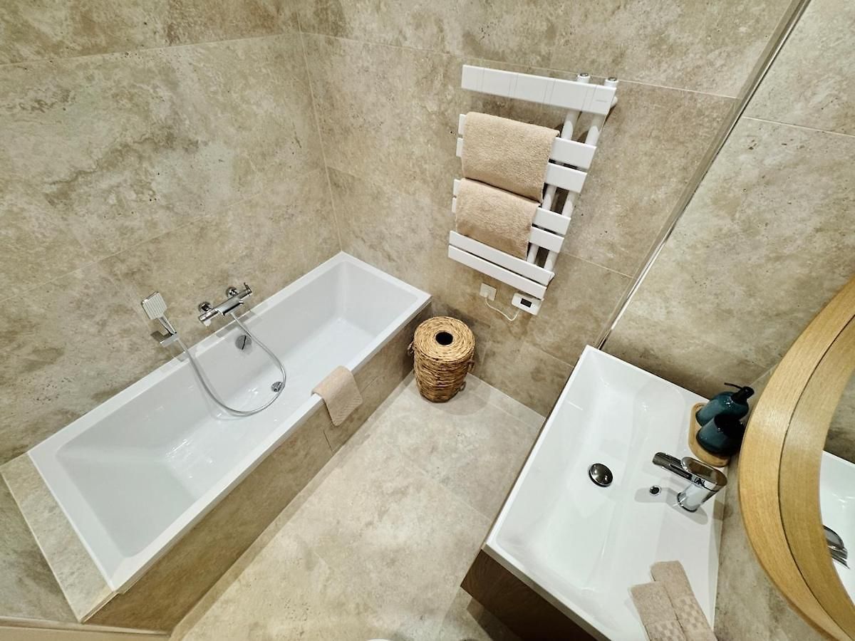 Luxury Beachfront 2br Promenade Des Appartement Nice