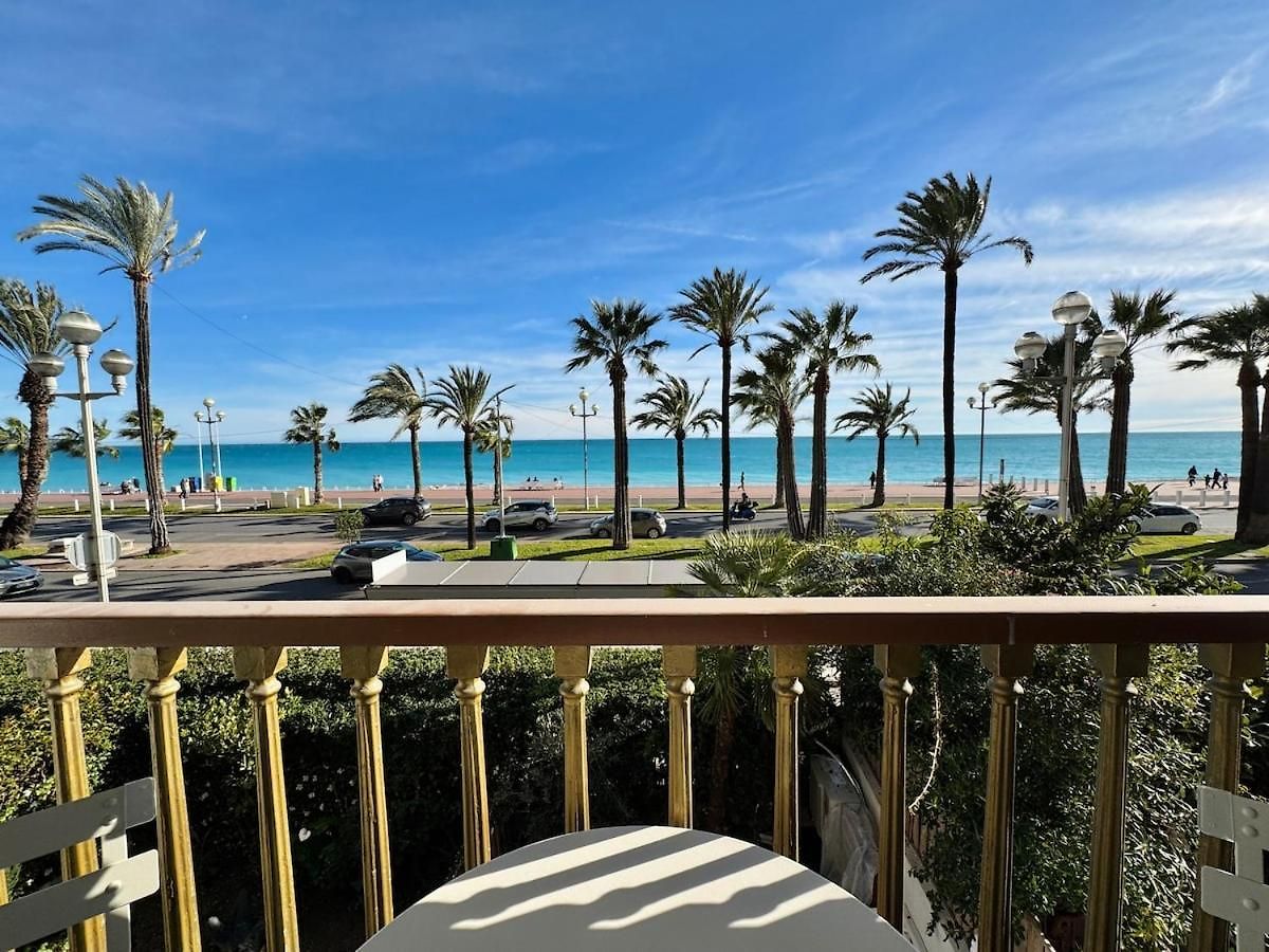 Luxury Beachfront 2br Promenade Des Appartement Nice