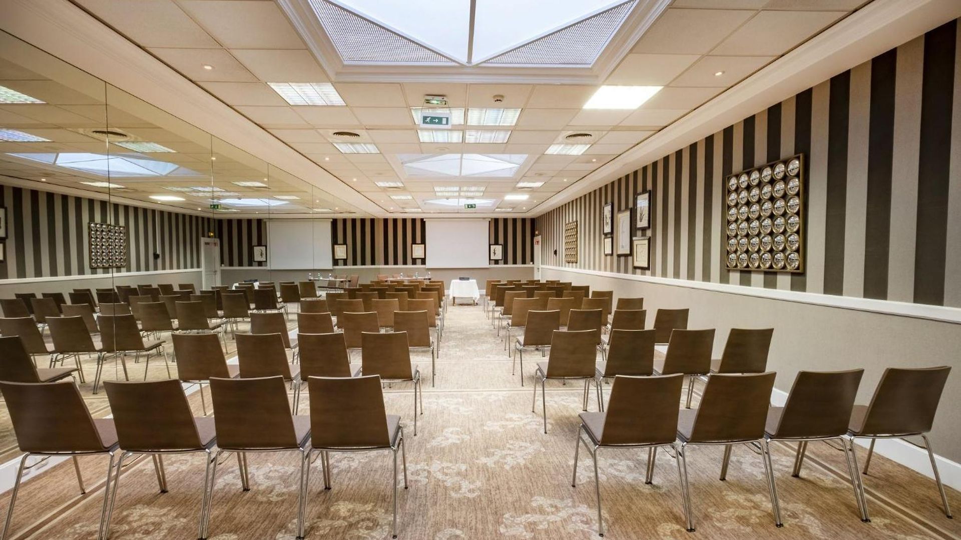 By Ihg Nice