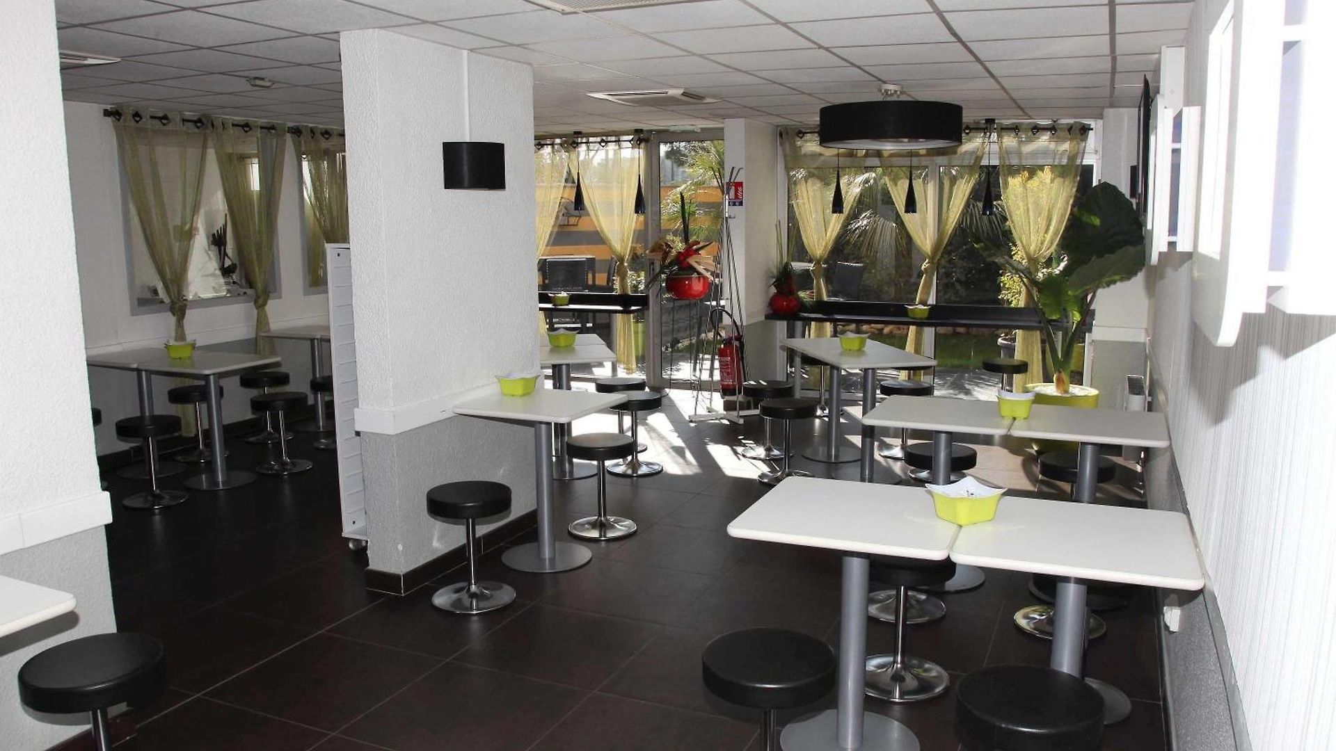 Ibis Budget Palais Nikaia 2*