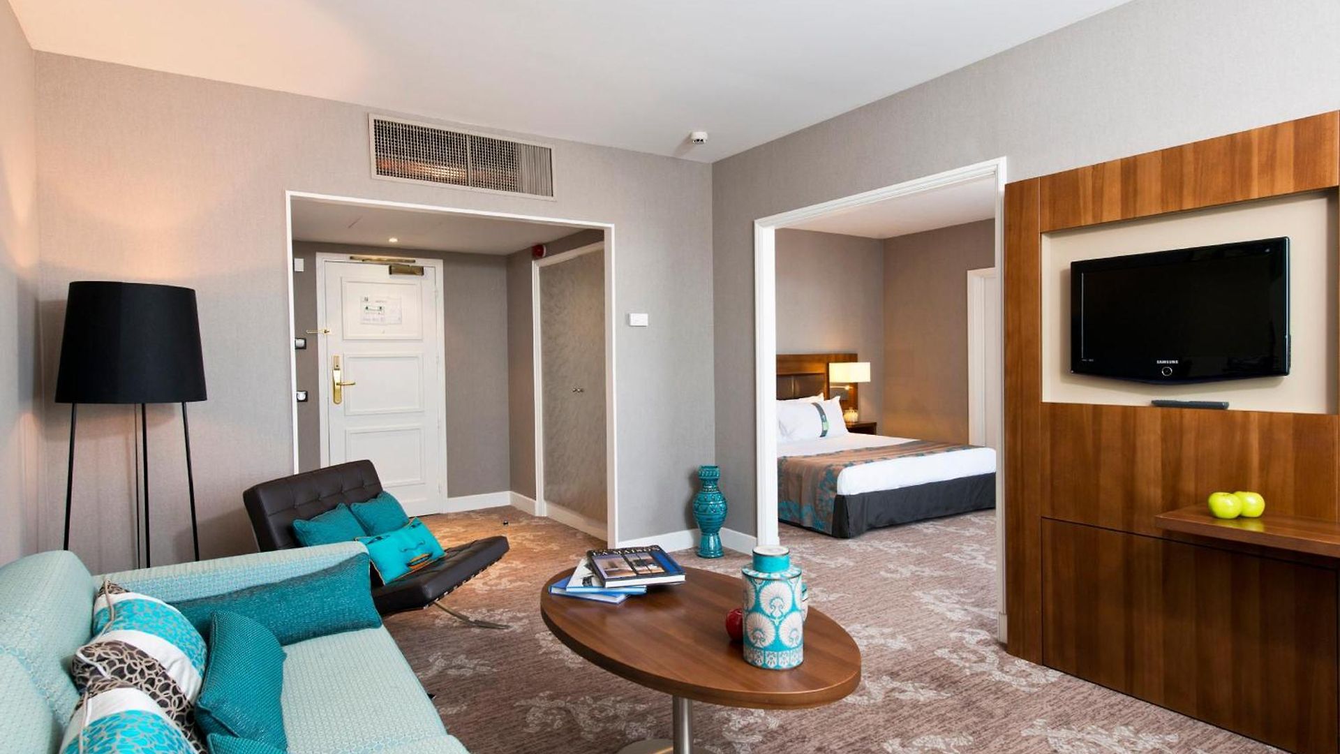 By Ihg Hotel