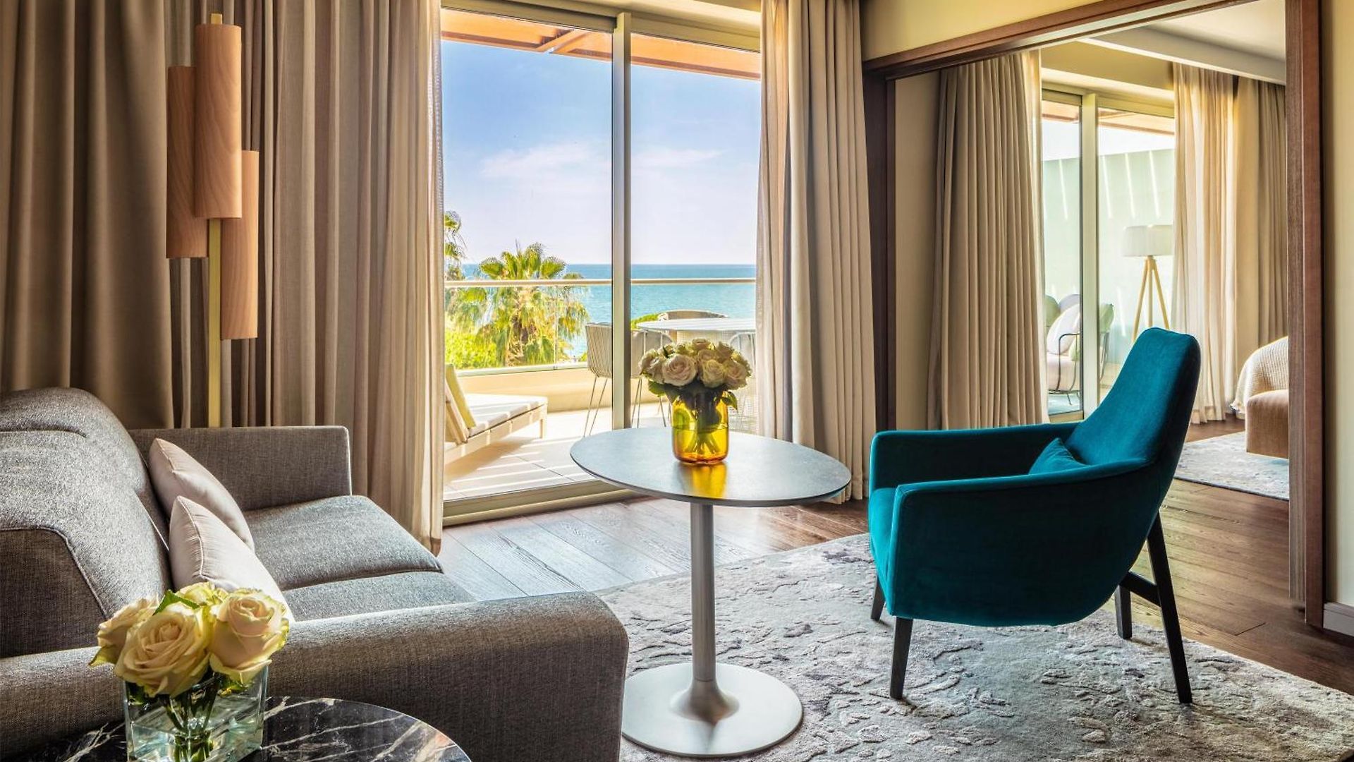 Anantara Plaza - A Leading Of The World Hotel 5*