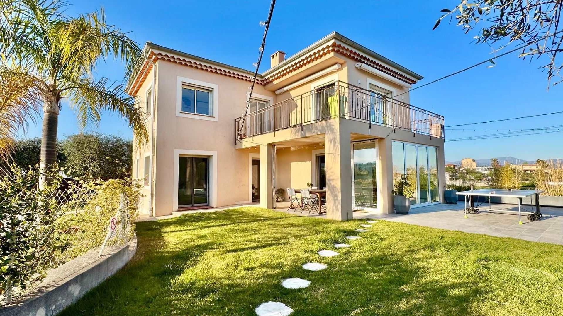 Syagrus - Easy Villa Nice