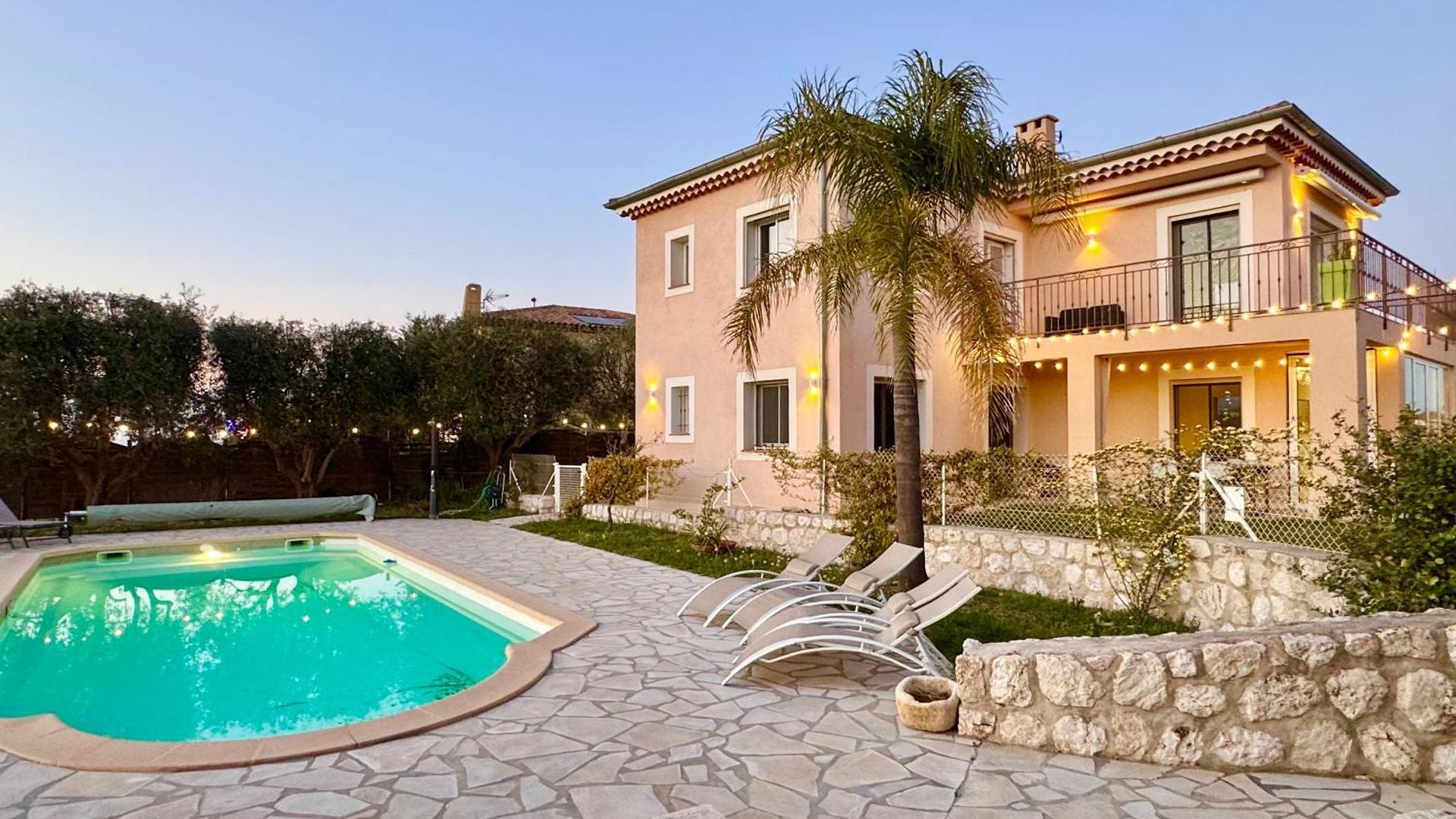 Villa Syagrus - Easy Nice