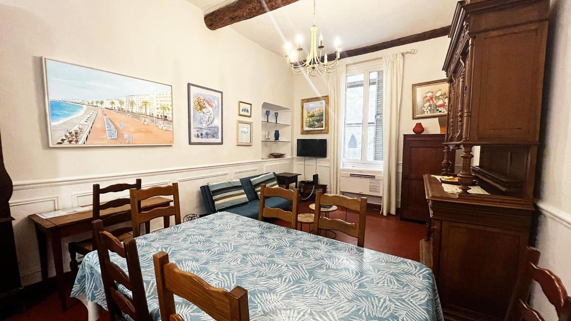 Riviera: Old Town Getaway, Steps From 3* Nice