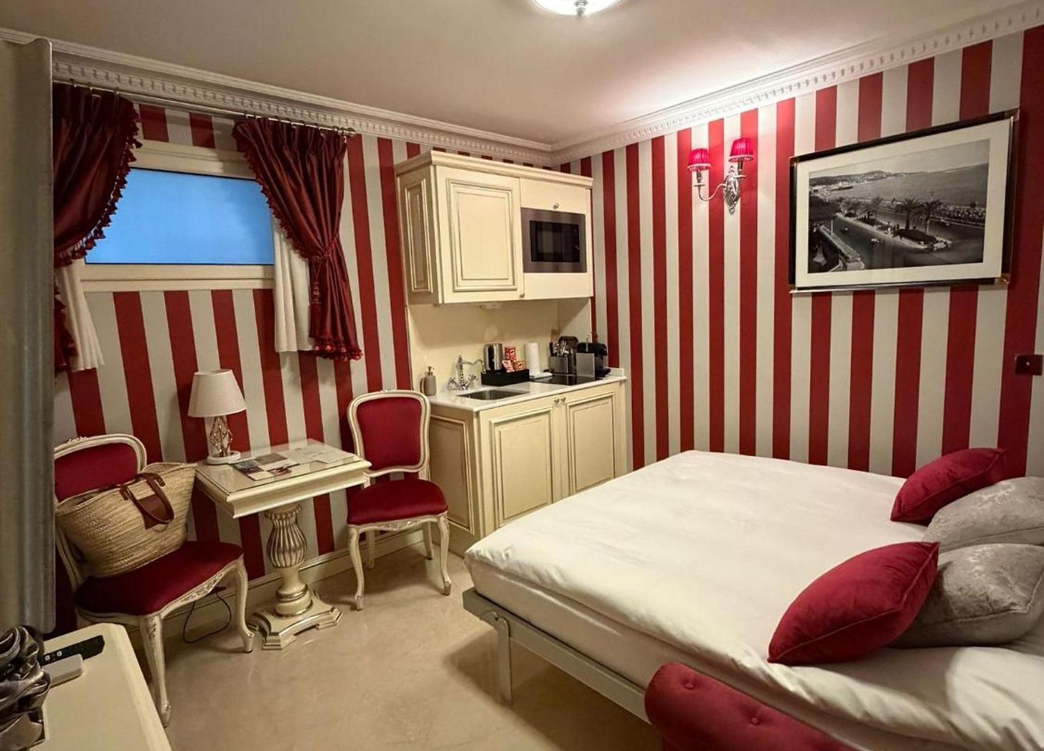 Aparthotel Maison Des Barons Nice