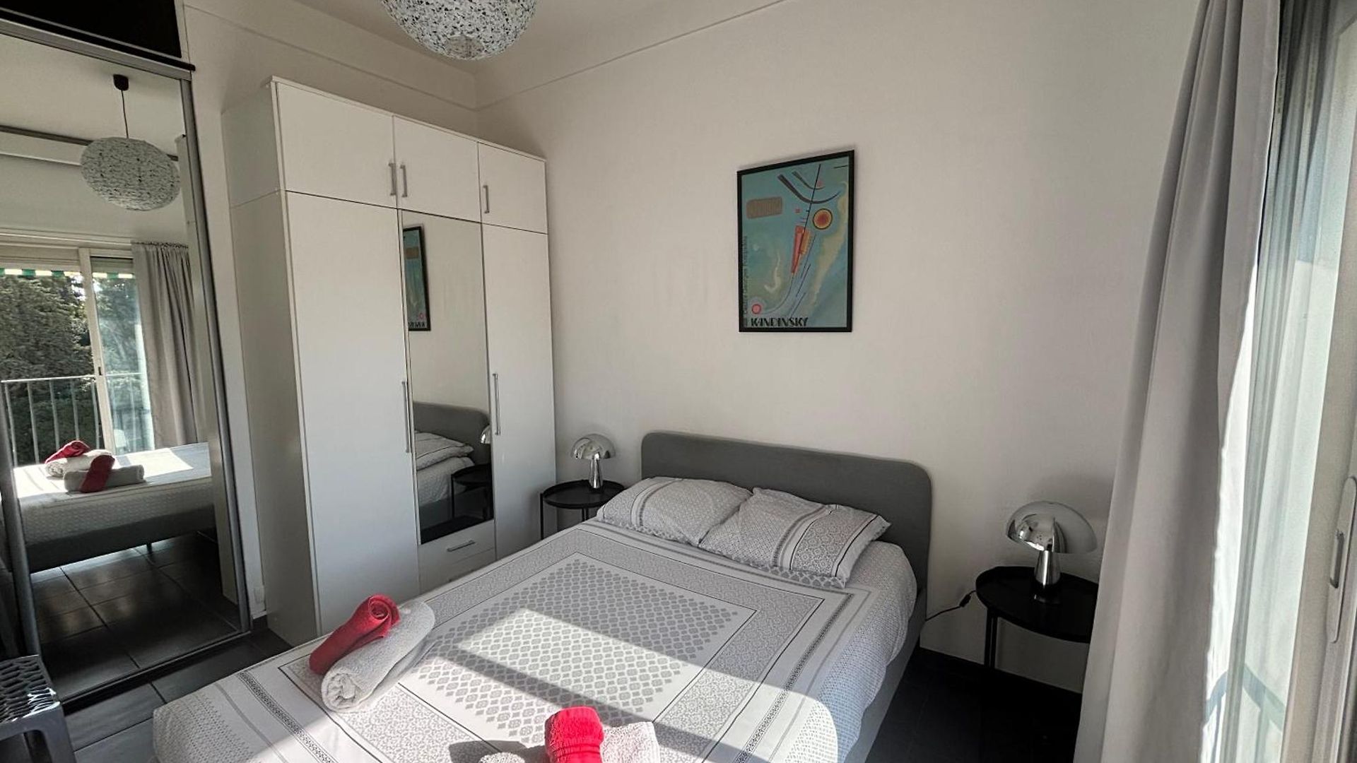 Appartement à 2 Pas De La Promenade Des Vue 7 Avenue De Fabron *