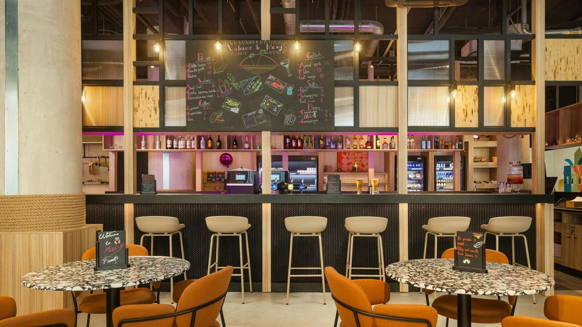 Moxy Hotel 3*
