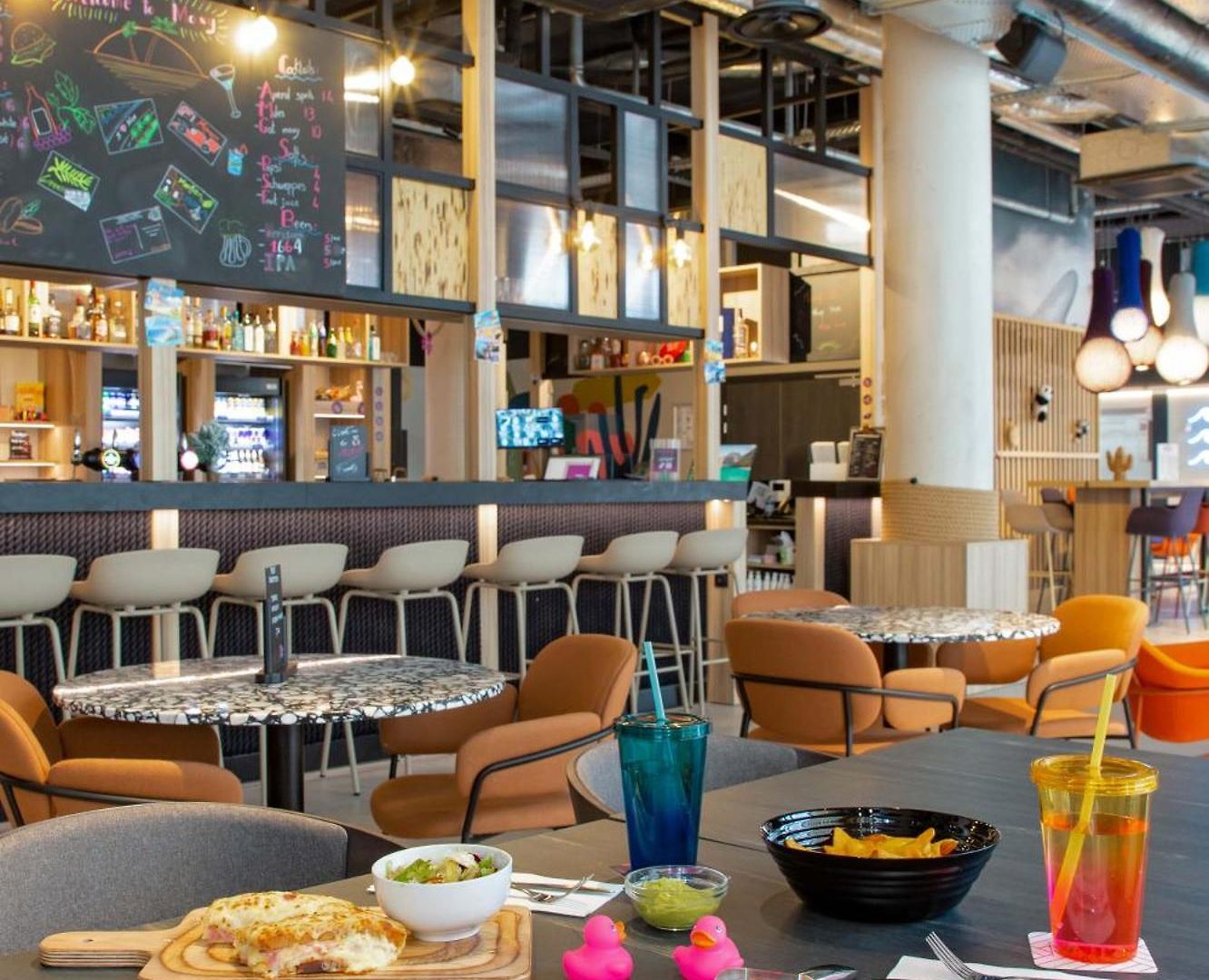 Hotel Moxy 3*