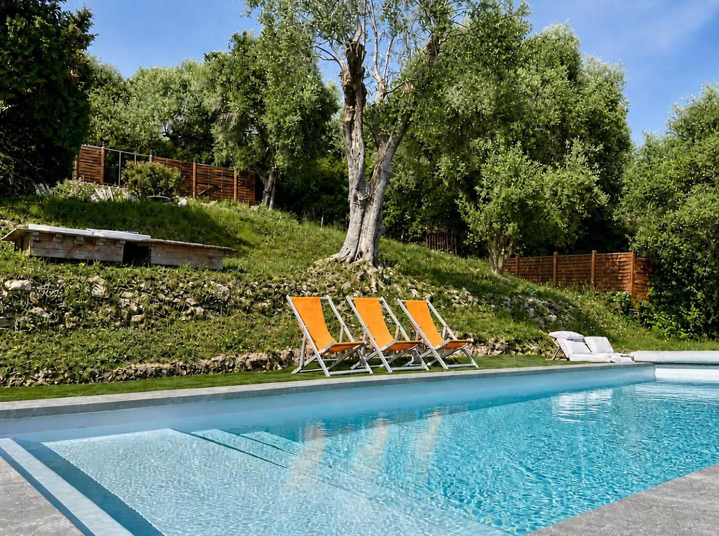 De Luxe Sur Les Collines Niçoises Hébergement de vacances